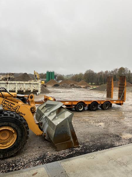 Trouver un fournisseur de sable à tranchée et sablon de remblai avec livraison rapide par camion benne secteur Uzerche en Corrèze
